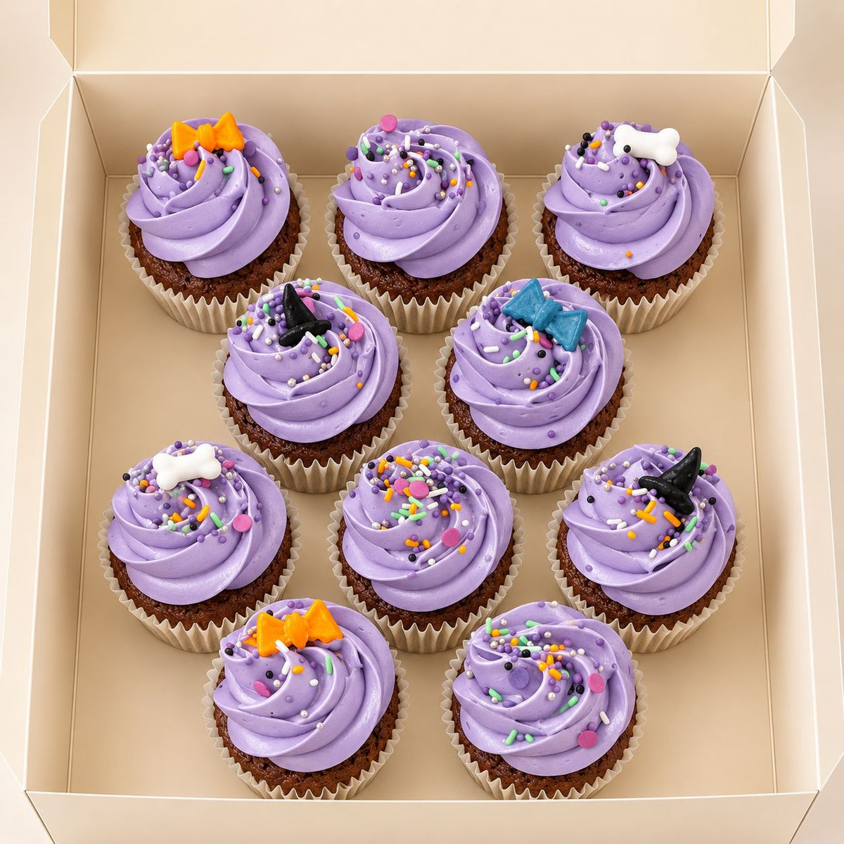10 CHOCOLAT VANILLE VIOLET HALLOWEEN Mini cupcakes atilierdesgateaux.com 