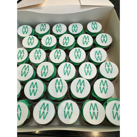 MINI CUPCAKE LOGO cupcake atilierdesgateaux.com 