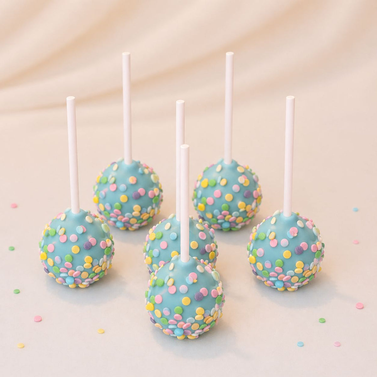 CAKE POP BLEU atilierdesgateaux.com 