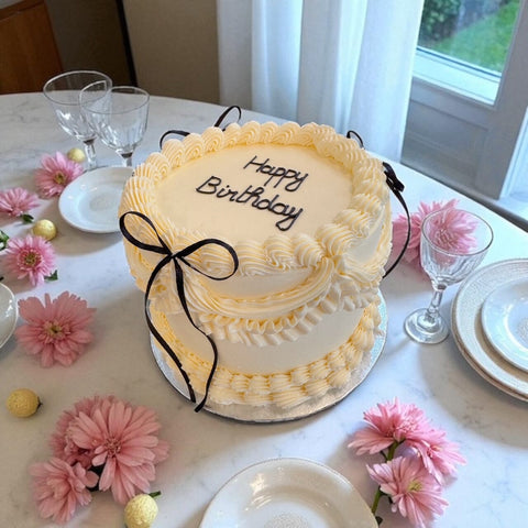 LE GATEAU FROUFROU texte personnalisable atilierdesgateaux.com 