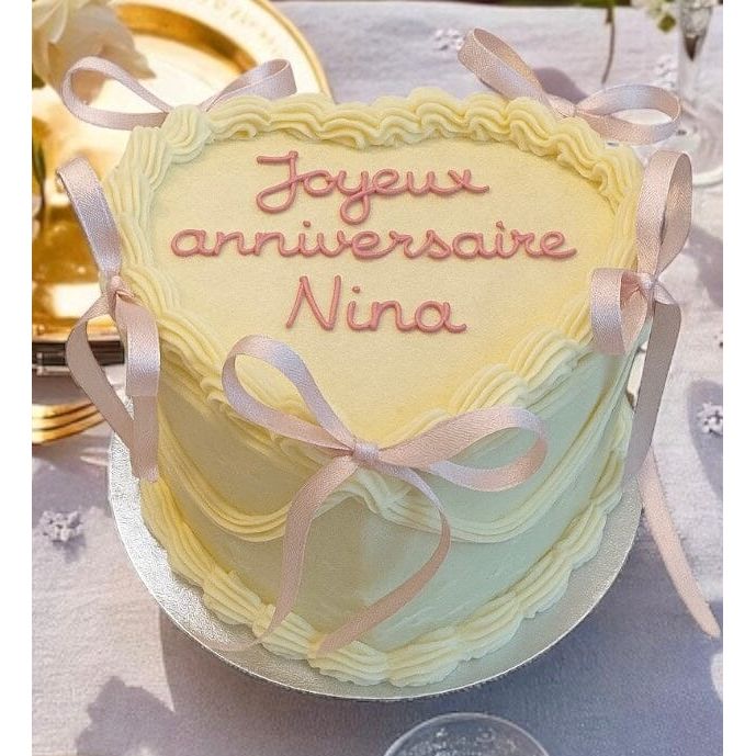 LE GATEAU VINTAGE COEUR ROSE texte personnalisable atilierdesgateaux.com 