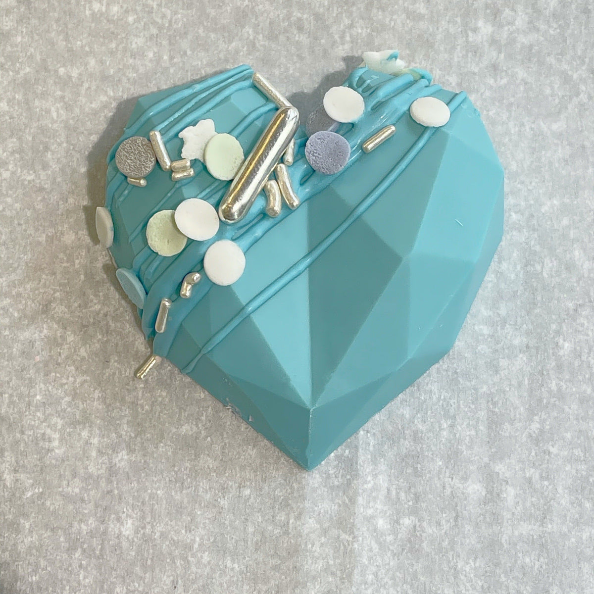 COEUR CHOCOLAT GIANDUJA BLEU L'Atelier des Gâteaux 