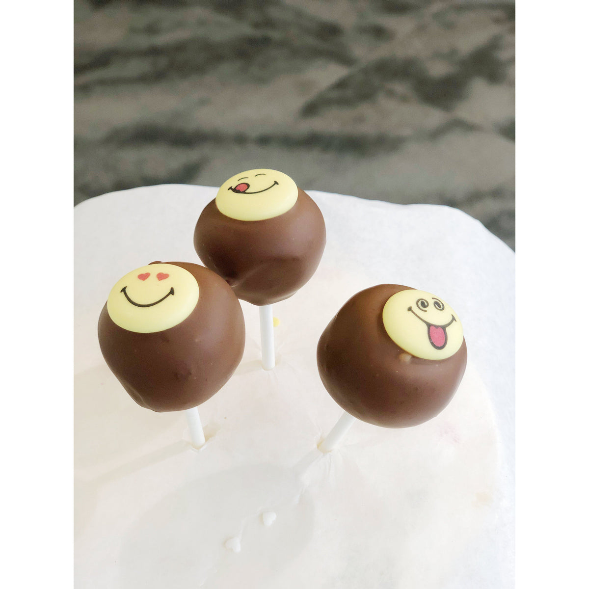 Cake pop smiley - L'Atelier des Gâteaux