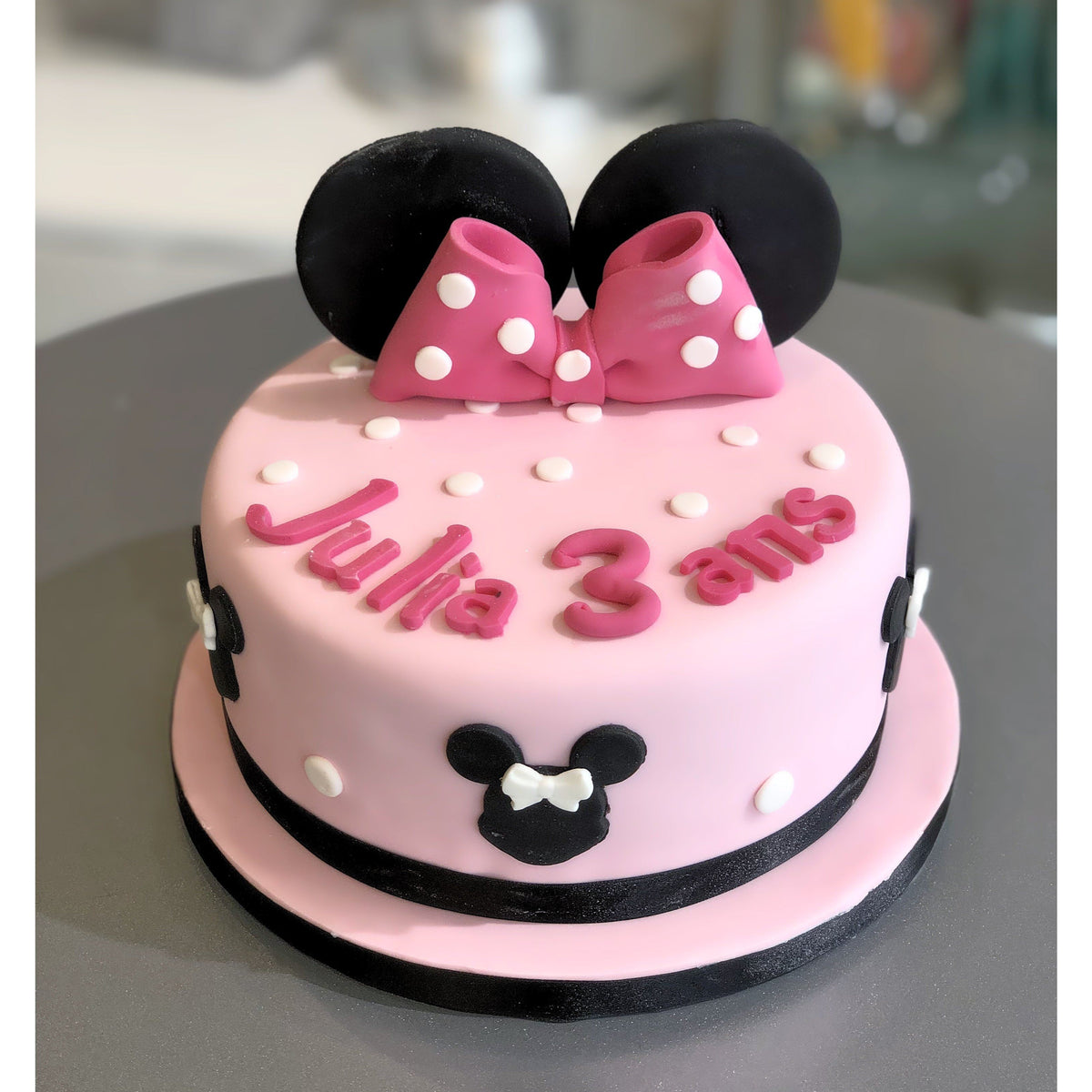 GÂTEAU MINNIE ROSE - L'Atelier des Gâteaux